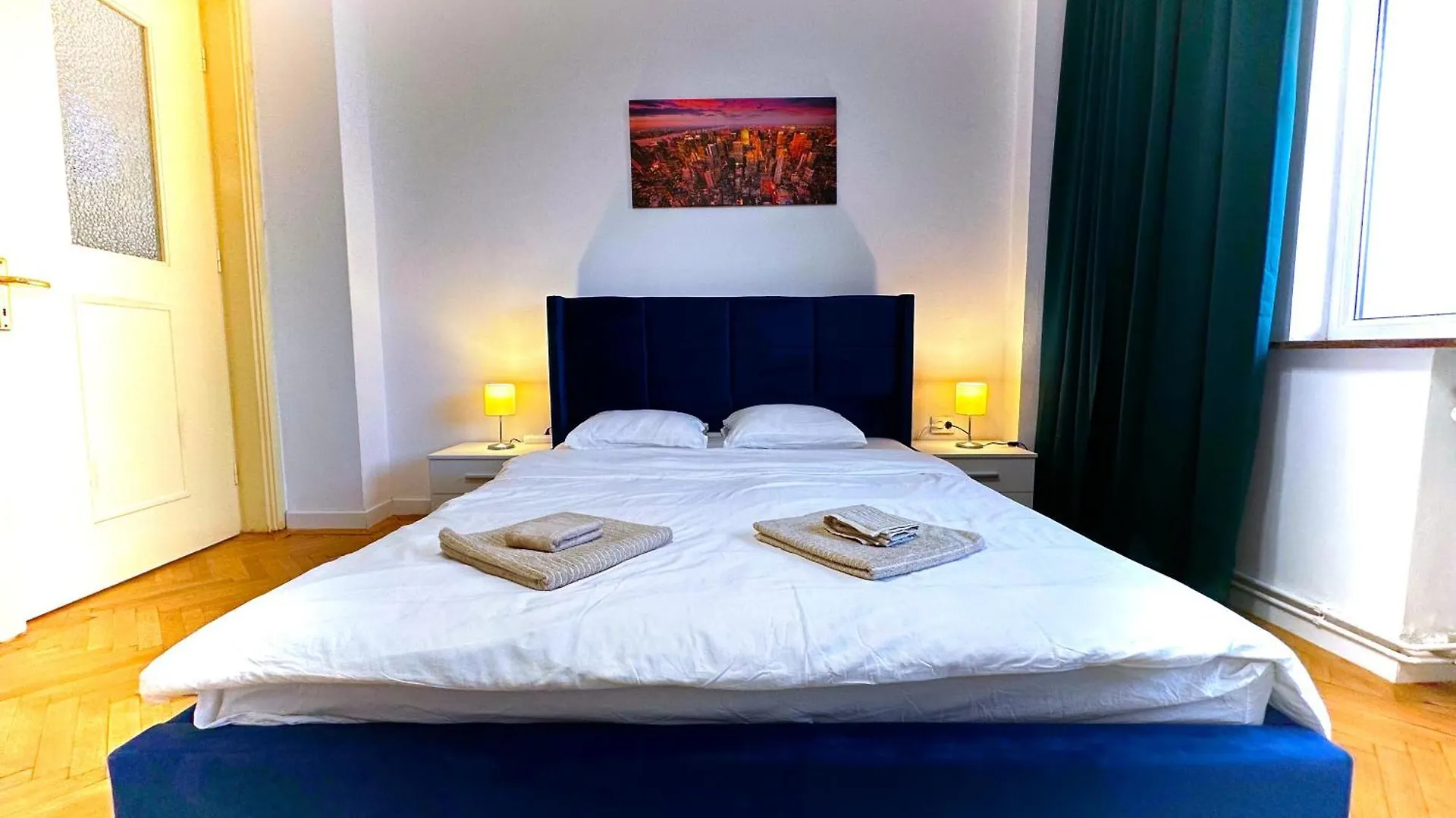 Ultracentral Apartment 4 Rooms - Old City Center -120 Square Meters - Bucharest 0*,  Romania