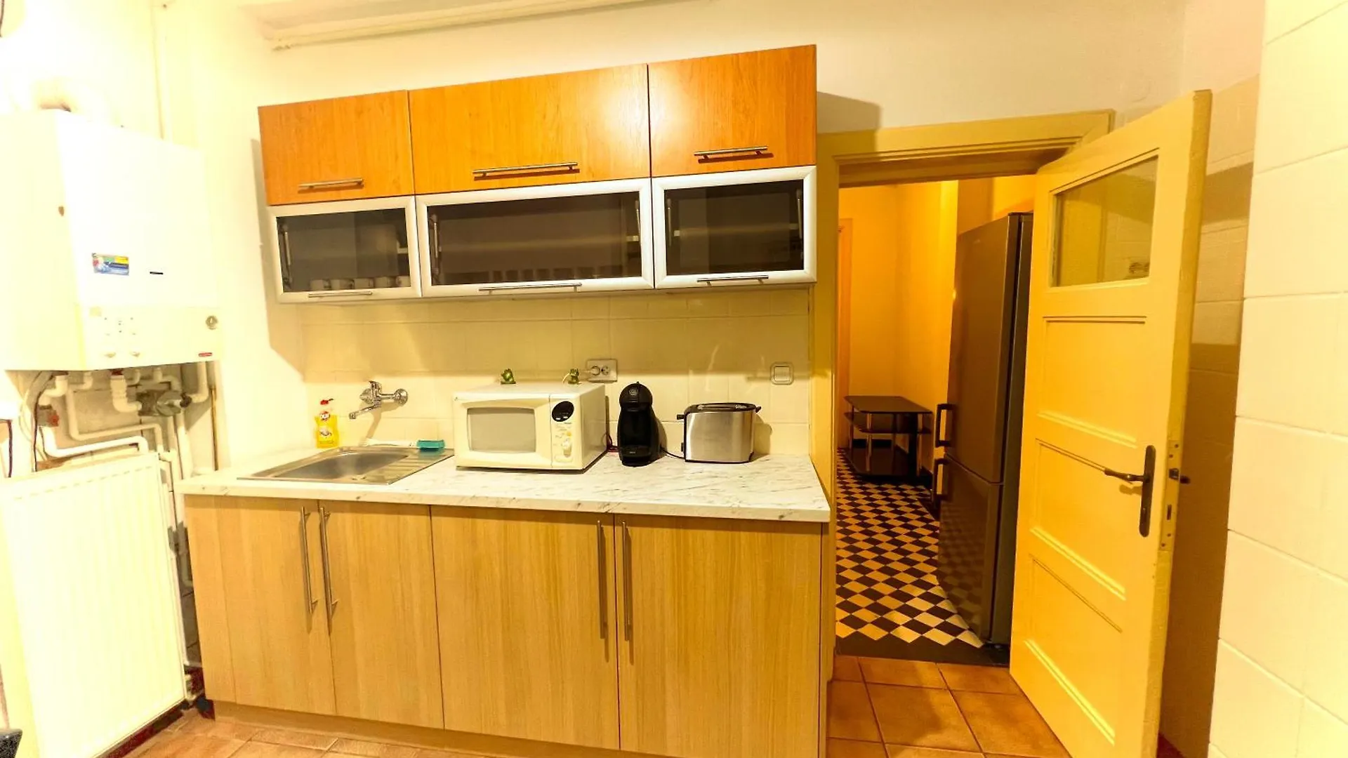 Ultracentral Apartment 4 Rooms - Old City Center -120 Square Meters - Bucharest Romania