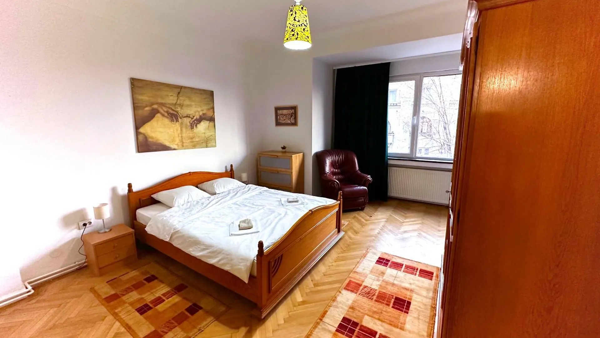 Ultracentral Apartment 4 Rooms - Old City Center -120 Square Meters - Bucharest